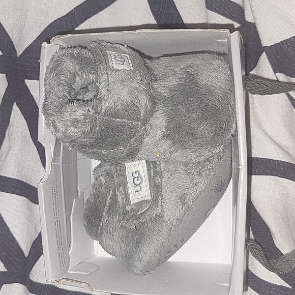 Ugg Booties Baby Grey Fur - Picture 1 of 5